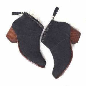 TOMS Size 9 Grey Suede Western Ankle Bootie